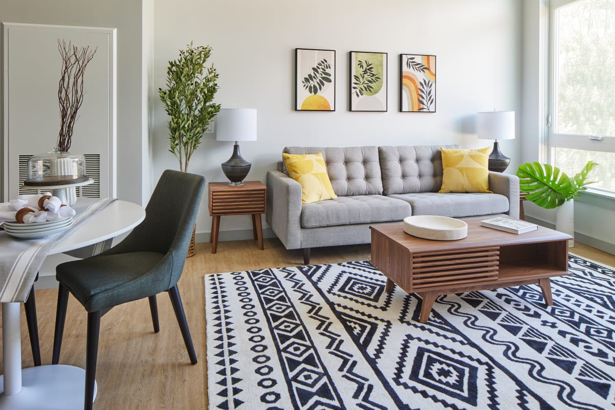 Studio, 1 & 2 Bedroom Apartments in Kittery, ME Seacoast Residences